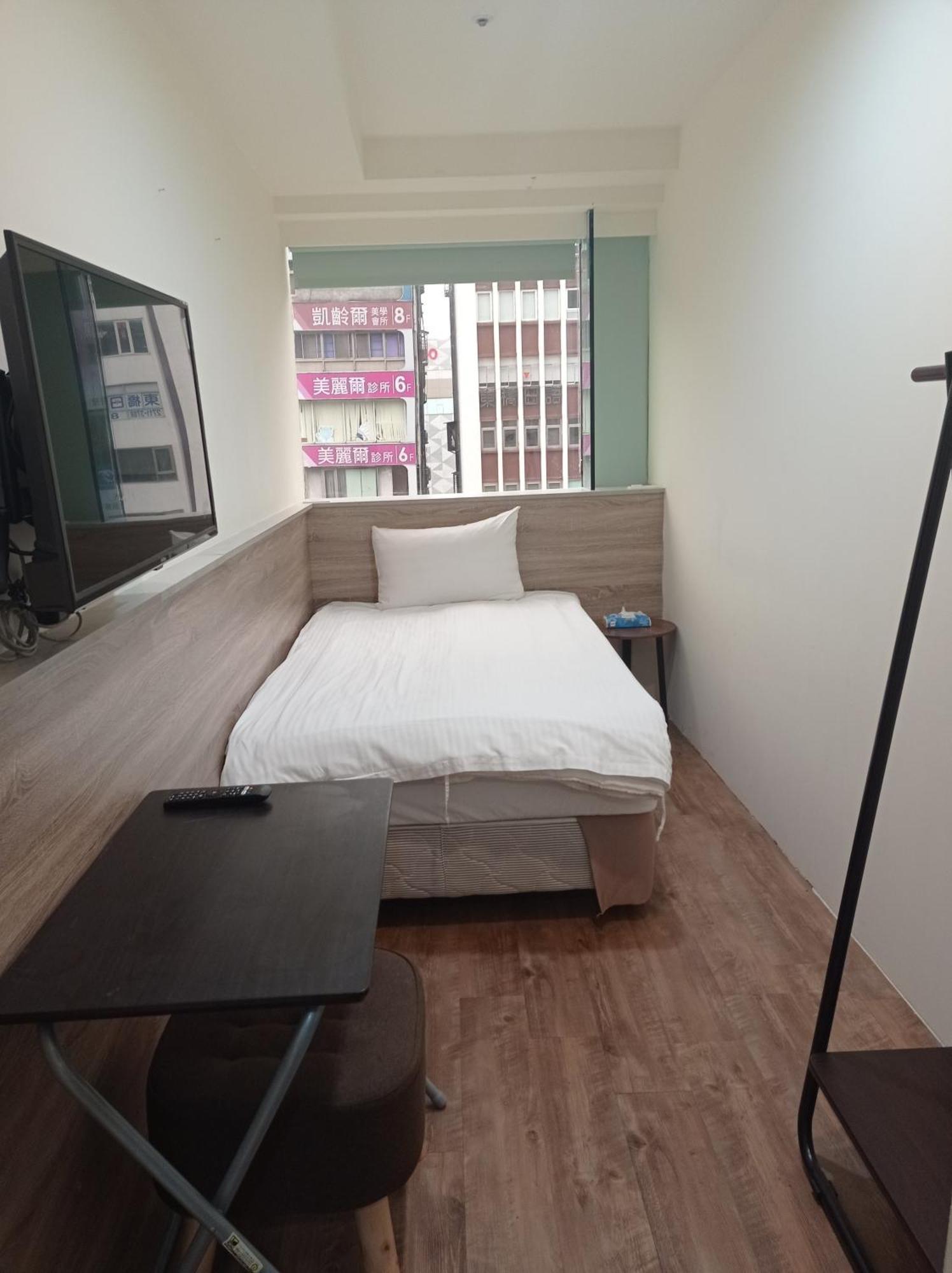 Meworld Hotel - Daan Đài Bắc Ngoại thất bức ảnh